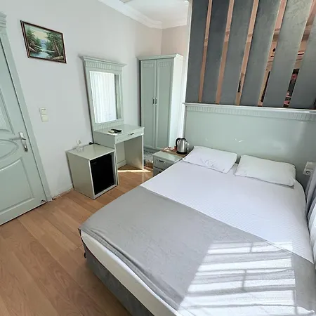 Hotel Grand Hurriyet *