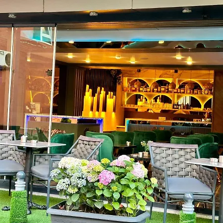 胡里耶特大酒店 酒店