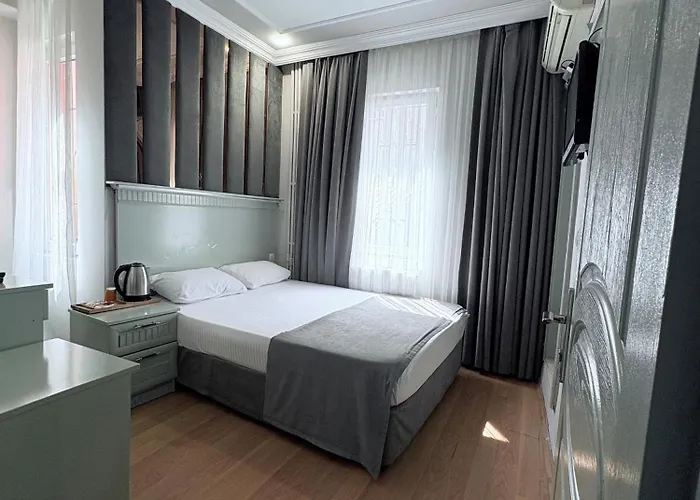 胡里耶特大酒店